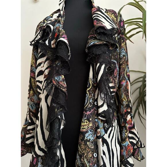 Le Caviar zebra paisley print ruffle lace tie front flare sleeve top Small - Picture 6 of 6